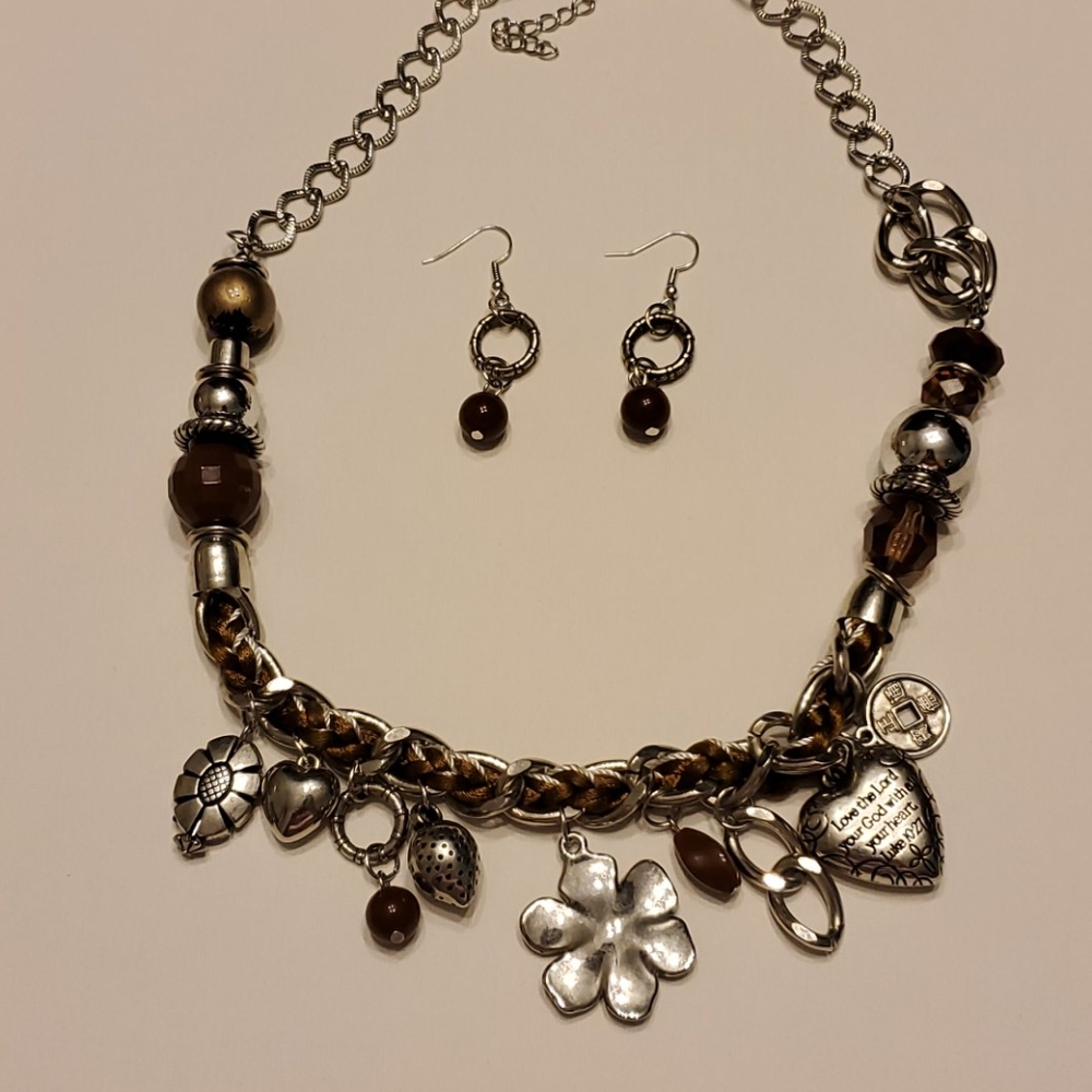 Necklace with earrings
